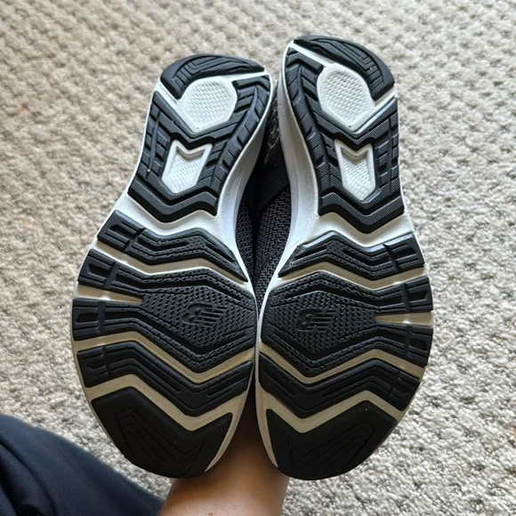 New Balance Black and Leopard Women's Sneakers Size 8 - Picture 7 of 7
